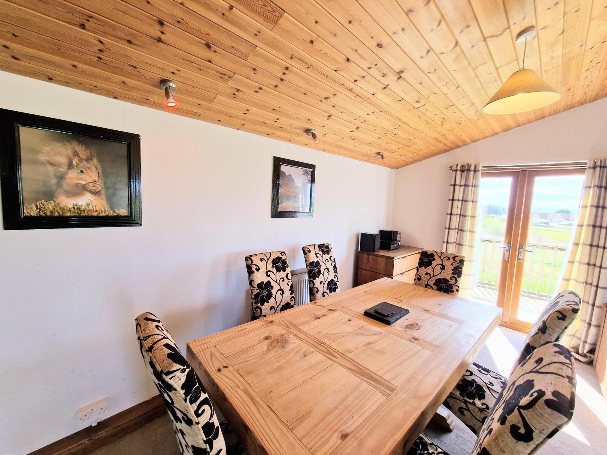 Torridon 12 With Private Hot Tub - Fife - Loch Leven - Lomond Hills Villa Kelty Exterior photo
